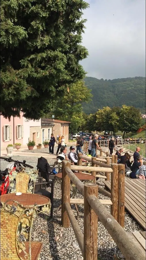 Agriturismo & Locanda Corte Marani Bettola  Hotel
